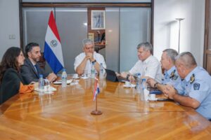 Articulan cooperación con Paises Bajos