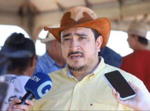 En Caapucú, intendente desafía a grupos “satánicos” que le contrean: “El mal no va a vencer”