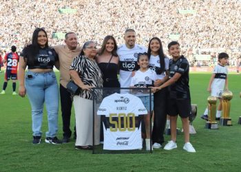 Emotivo homenaje al “capi” de la “O” en la previa del clásico