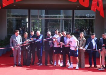 Emociones a flor de piel en inauguración de la nueva casa albirroja