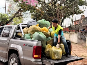 Cristianos ombyaty 200 bolsas de yty