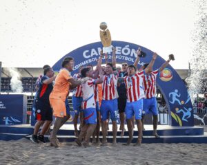 Los Pynandi golearon a Brasil y se consagraron bicampeones de la Conmebol Sub 20 Fútbol Playa