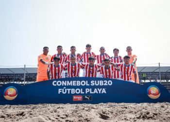 Los Pynandi golearon a Colombia y van por la Copa América de Fútbol Playa