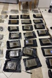 Cae “polinarco” con 53 kilos de macoña “al vacío”