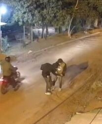 Asaltado y obligado a desbloquear su lelu