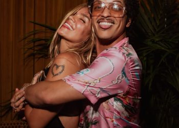 (GALERIA) ¿Hay amor entre “La Bichota” y Bruno Mars?