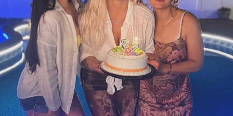 (GALERÍA) ¡Lilian Ruiz siguió festejando su cumple con un famoso actor colombiano!